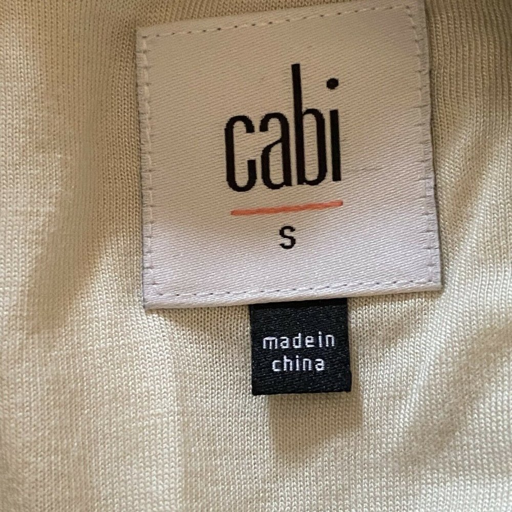 Cabi Womens Aspen Faux Fur Vest Women's SMALL Full Zip Tan Beige Soft Style 3179 - Picture 7 of 12